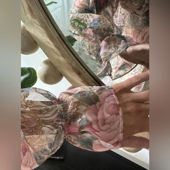 Vintage Gold Tag Victoria's Secret Floral Sheer Ruffle Poet Blouse Top w/Pearl - Picture 6 of 16